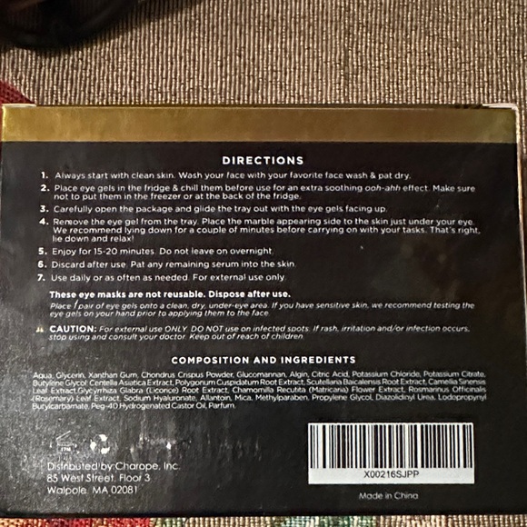 Golden-Glow Eye Masks - Picture 3 of 3